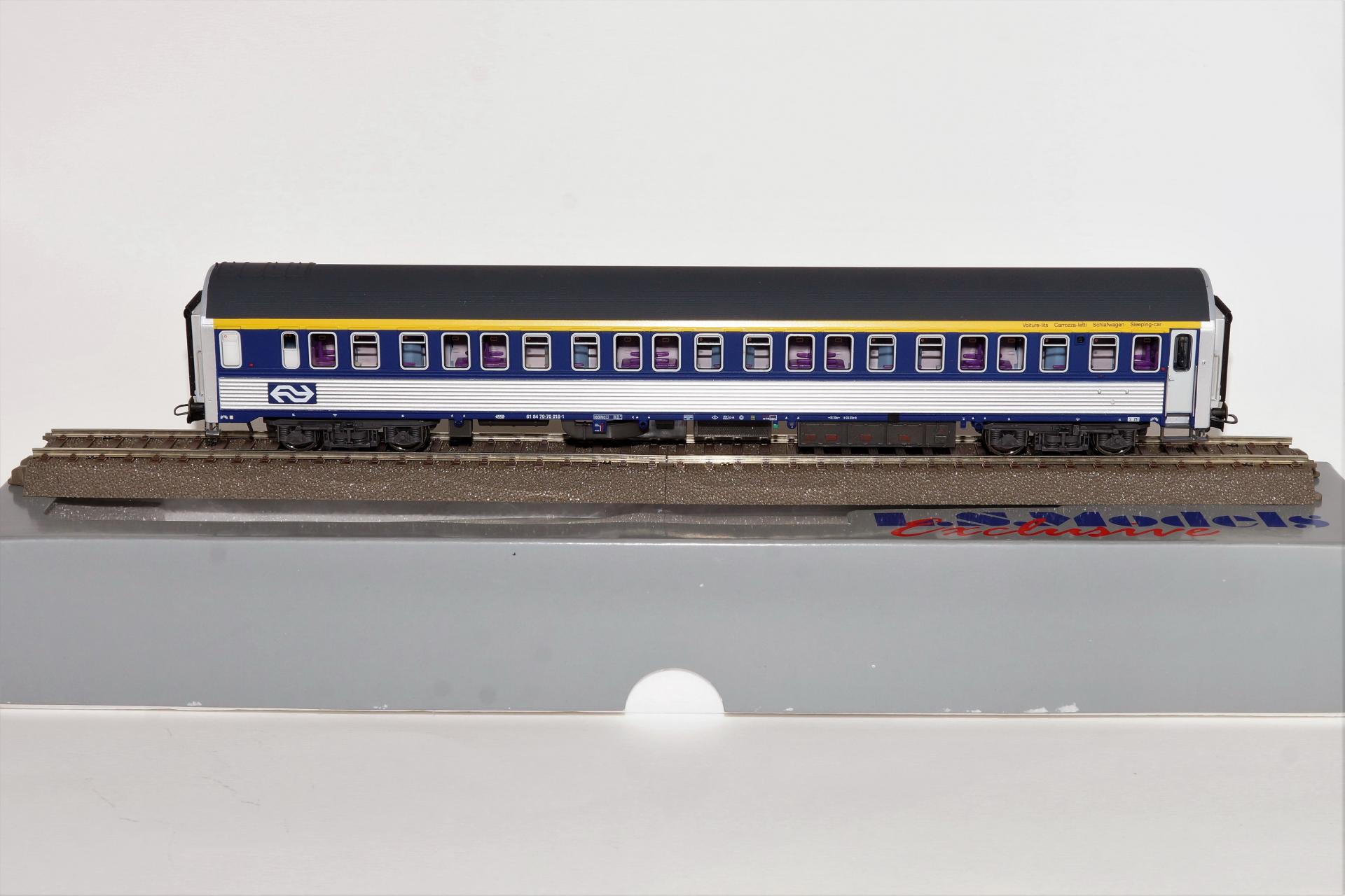 44051 lits